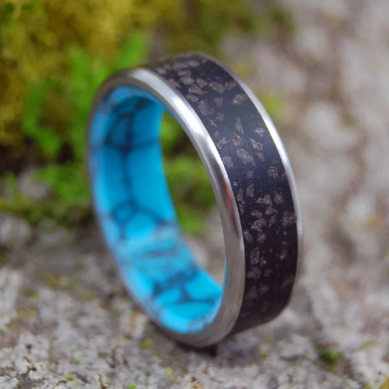 Icelandic Diamond Beach | Men's Turquoise, Icelandic Beach Sand & Titanium Wedding Ring