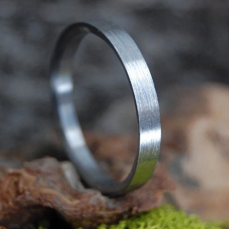 Brushed And Naked Slim | Men's Titanium Wedding Ring