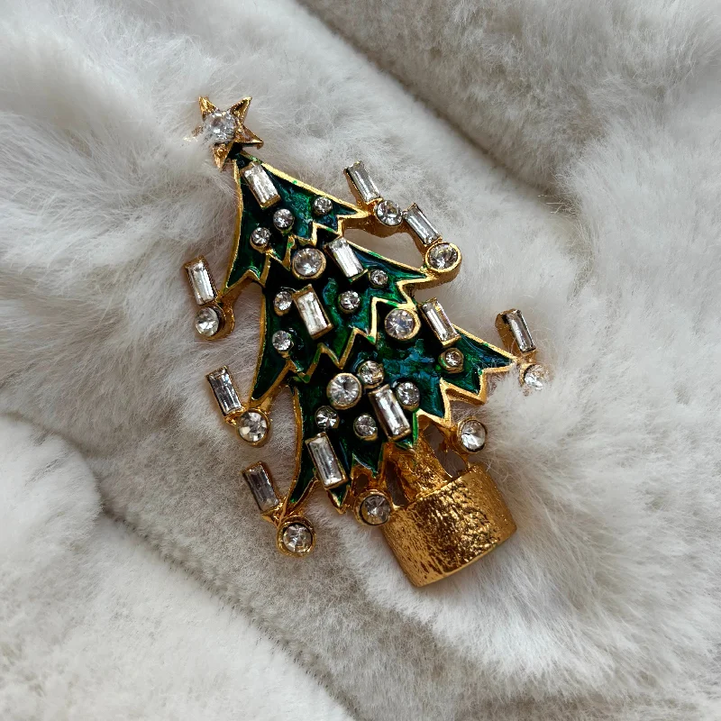 Green Christmas tree brooch in enamel with candles