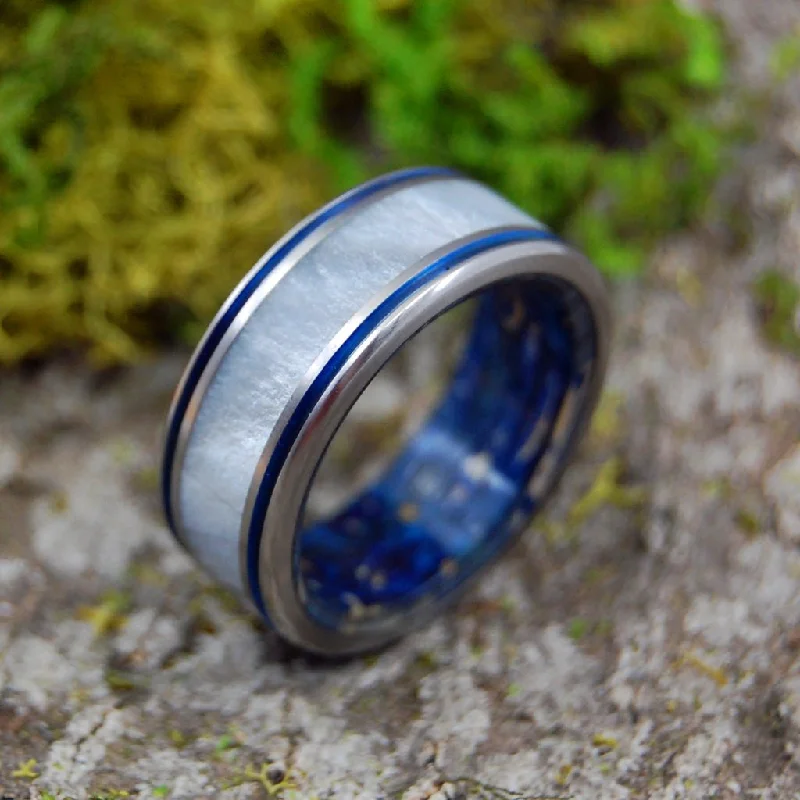 Hurricane Love | Men's Box Elder Wood, Gray Pearl & Titanium Wedding Ring