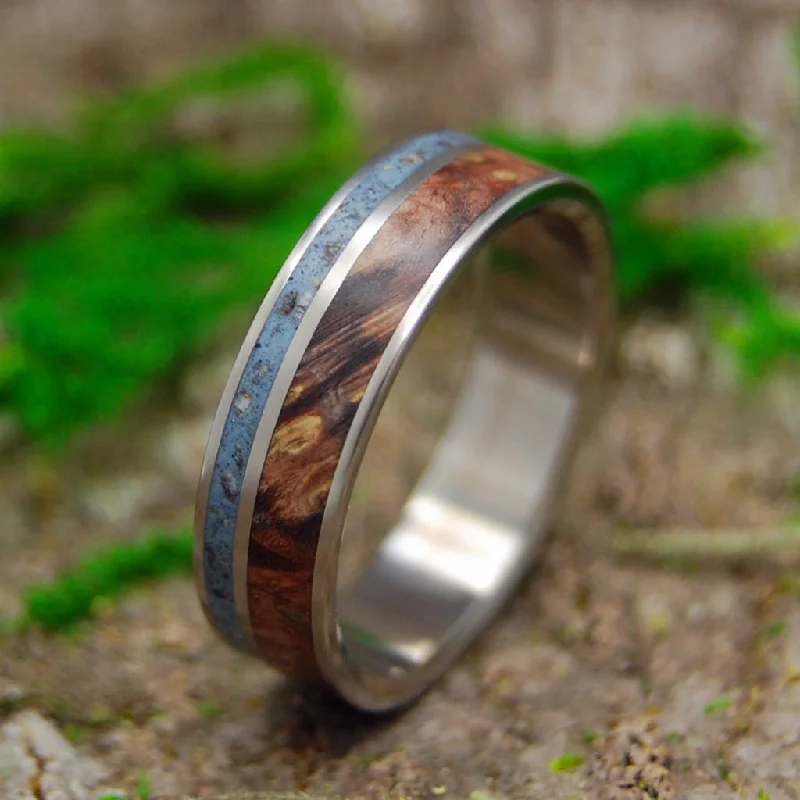 North Sea | Men's Swedish Beach Sand, Golden Box Elder Wood & Titanium Wedding Ring